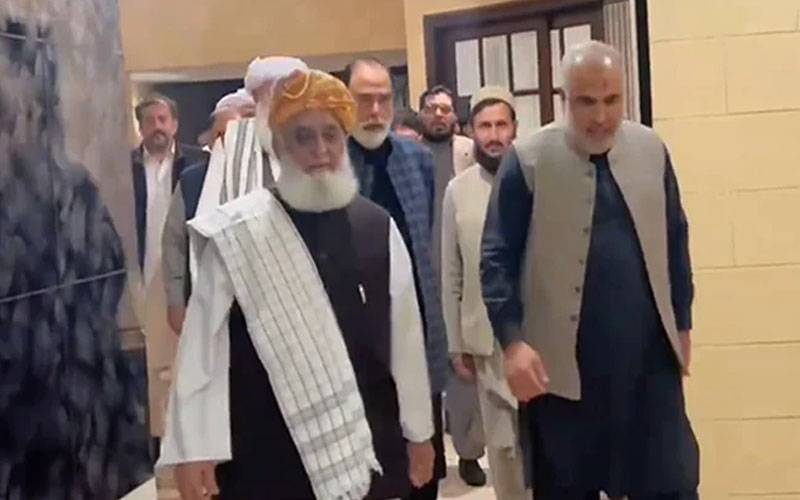 وزیراعلیٰ خیبرپختونخوا کا انتخاب، پی ٹی آئی نے جے یو آئی سے حمایت مانگ لی