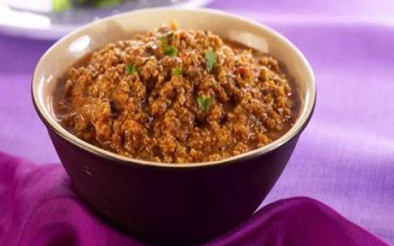 ترکیب: آج کھانے میں بنائیں کڑاہی قیمہ