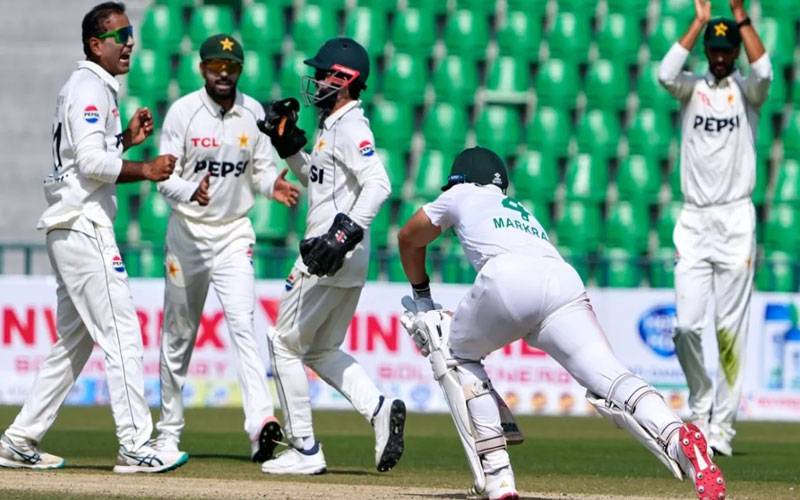 لاہور ٹیسٹ کا دوسرا روز: پاکستان378 پر آل آؤٹ، جنوبی افریقاکے 6 وکٹوں پر 216 رنز 