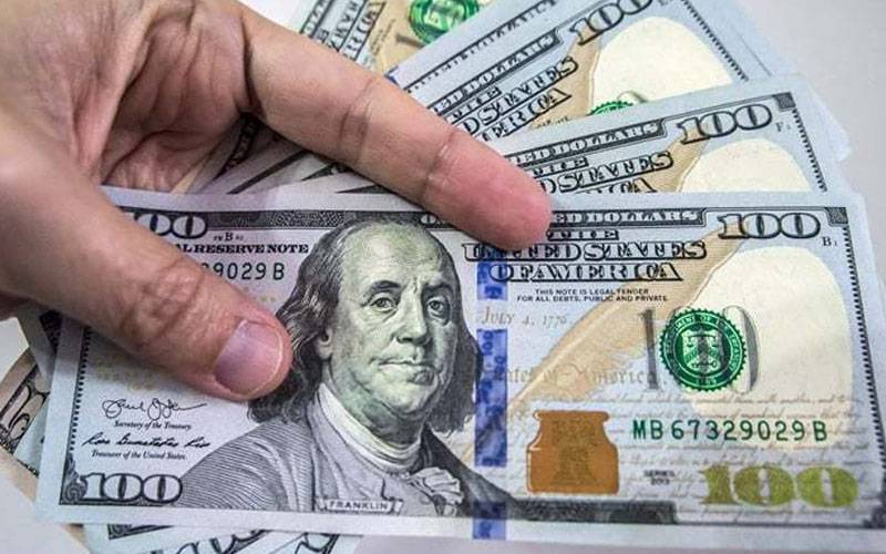 انٹربینک میں ڈالر کی قدر میں ایک پیسے کمی، اوپن مارکیٹ میں قیمت برقرار