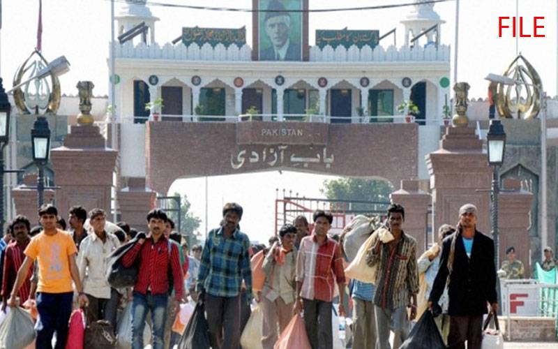 بھارت کی قید سے رہائی پانے والے 67 قیدی کراچی پہنچ گئے