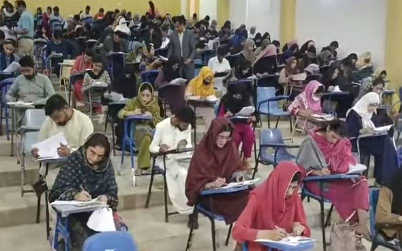 سندھ میں طلبا کیلئے نیا گریڈنگ سسٹم تیار، 33 نمبروں والا فیل،40 فیصد والا پاس ہوگا 