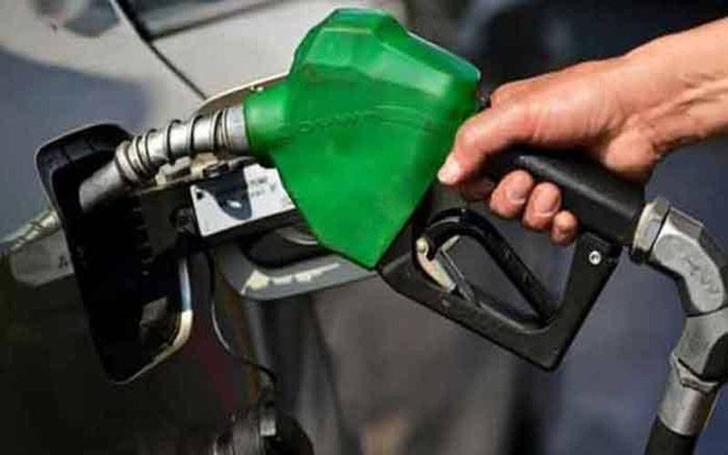 ملک میں پیٹرول کی قیمت میں بڑی کمی کا امکان