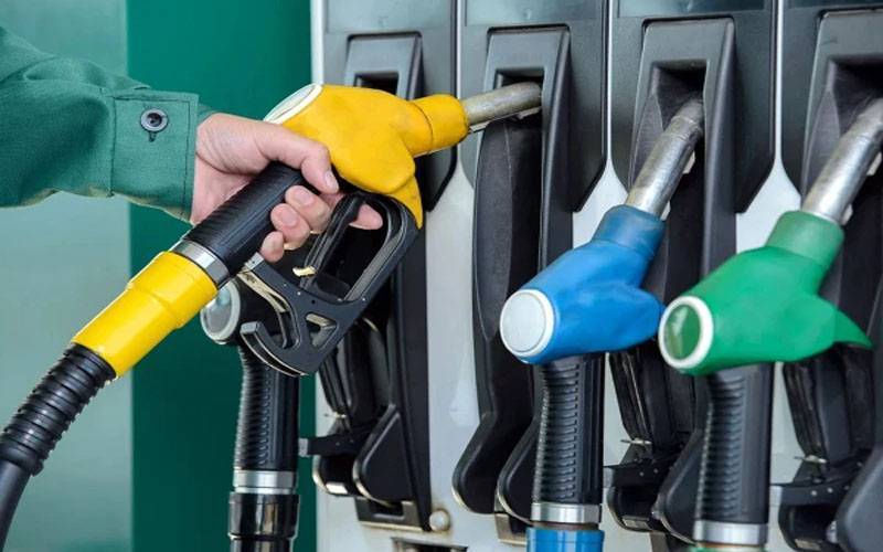 پیٹرول کتنے روپے سستا ہوگا ؟ عوام کیلئے بڑی خوشخبری