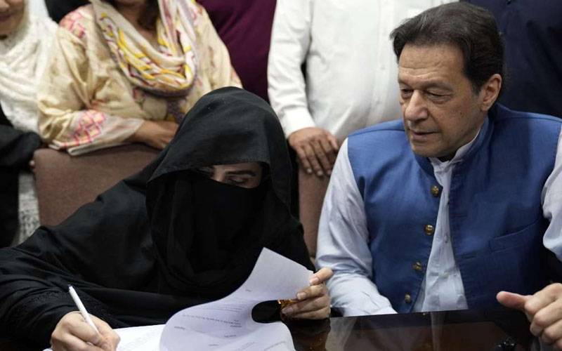  عمران ، بشریٰ کی 190 ملین پاونڈ کیس میں سزا معطلی کا کیس منسوخ