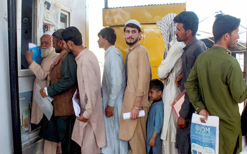 آزاد کشمیرسے افغان مہاجرین کی بے دخلی کیلئے18 نومبر کی ڈیڈ لائن مقرر