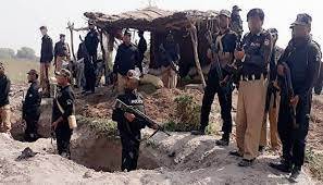 کچے کے علاقے میں آپریشن،6درجن خطرناک ڈاکو سرینڈر کرنے کو تیار