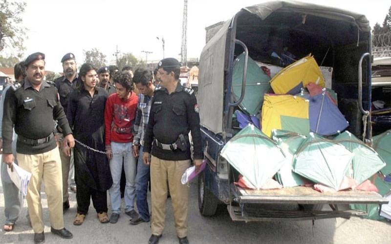لاہور: پتنگ بازی نے ایک اور جان لے لی، ڈور پھرنے سے نوجوان جاں بحق