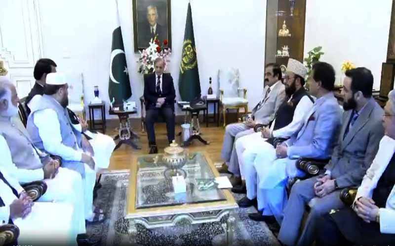 وزیرِ اعظم سے خیبر پختونخوا کے ارکان پارلیمنٹ اور سیاسی قیادت کی ملاقات ،ملکی صورتحال پر گفتگو