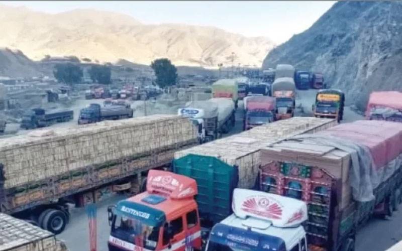 پاکستان اور افغانستان  کی دوطرفہ تجارت سیکیورٹی خدشات کے باعث عارضی معطل ہے،ایف بی آر 