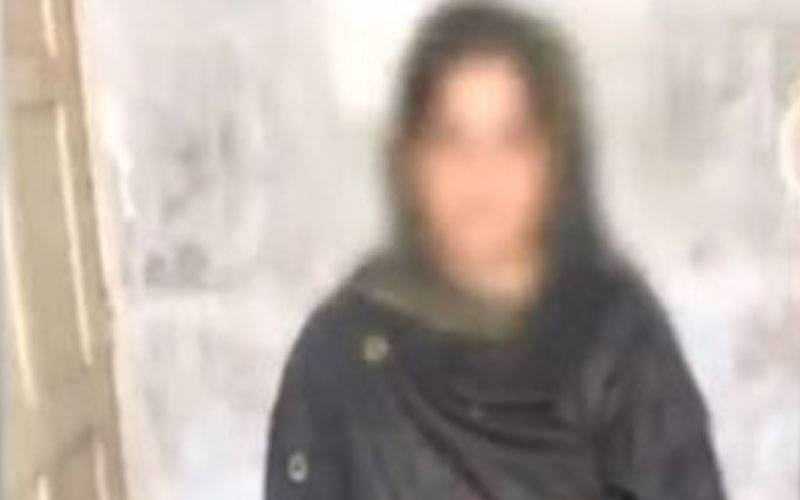 کچے کے ڈاکوؤں کی سہولت کار مشہور ٹک ٹاکر عروسہ سولنگی گرفتار
