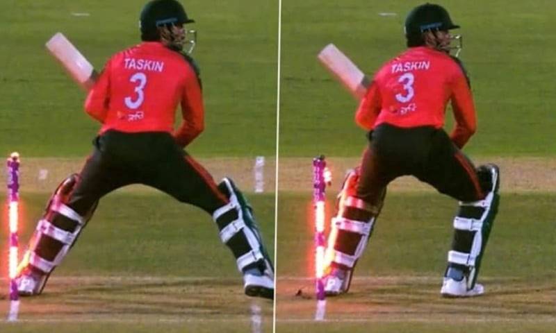 ایک ہی بال پر چھکا بھی اور وکٹ بھی