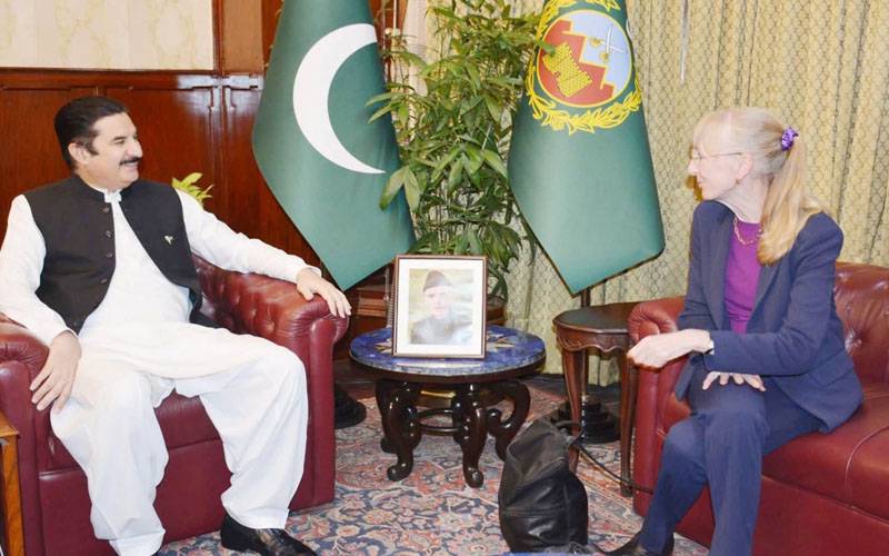 جرمن سفیر کی گورنر خیبرپختونخوا سے ملاقات،مختلف شعبوں میں تعاون کے فروغ پر تبادلہ خیال
