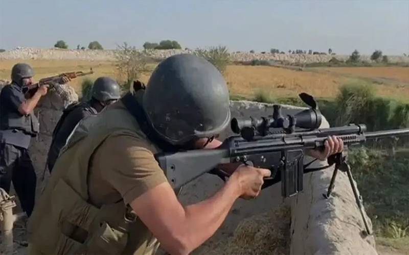 میرپور ماتھیلو، کچے میں پولیس اور رینجرز کا بڑا آپریشن، 9 ڈاکو ہلاک، ایک اہلکار شہید  