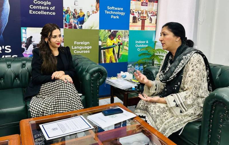 وزیرِ مملکت وجیہہ قمر کی نیٹلی بیکر سے ملاقات ، تعلیم اور فنی تربیت کے شعبوں میں تعاون پر گفتگو