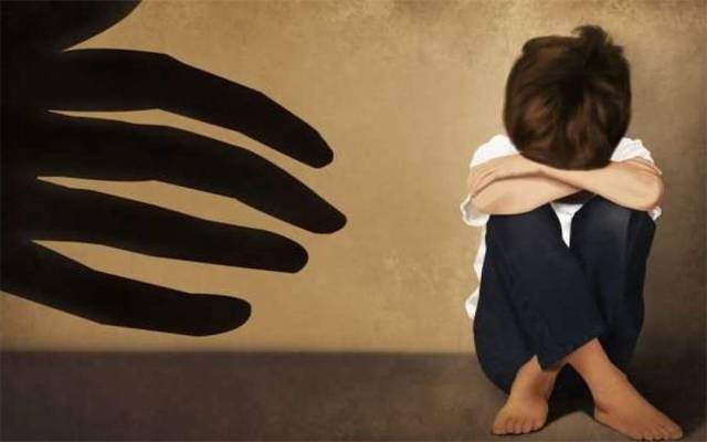 سرگودھا ، 12سالہ بچے سے3 افراد کی  زیادتی ، ملزمان گرفتار نہ ہو سکے
