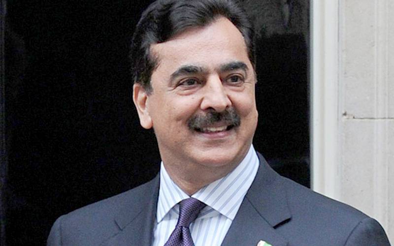 اپوزیشن کا کام ہے متاثر کرنا مگر متاثر نہیں ہو رہے: یوسف رضا گیلانی