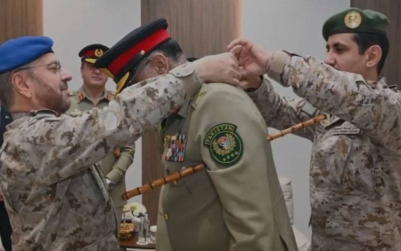 جوائنٹ چیفس آف سٹاف جنرل ساحر شمشاد مرزا کو اہم اعزاز سے نوازدیاگیا