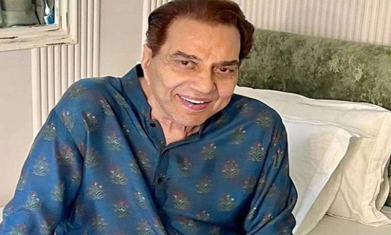 بالی ووڈ کے لیجنڈری اداکار دھرمیندر کی موت کی خبریں زیر گردش