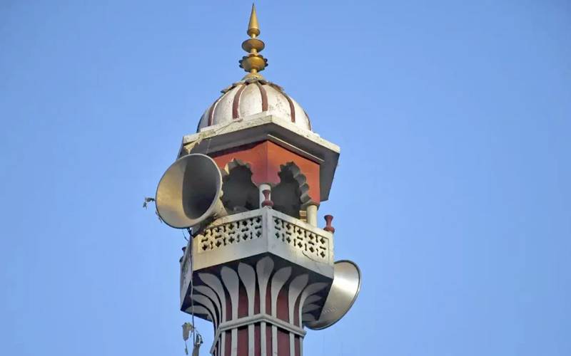  شہری کو مسجد میں بچے کی پیدائش کا اعلان کرنا مہنگا پڑ گیا