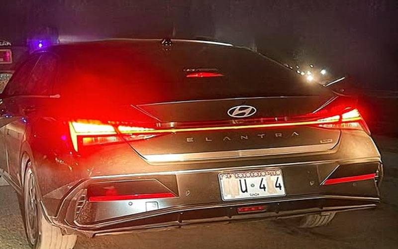  ای چالانوں سے بچنے کیلئے انوکھے جگاڑ ، جدید ٹیکنالوجی اور کراچی والوں میں دلچسپ مقابلہ