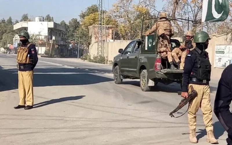 کوہاٹ،کرک میں پولیس کی کارروائیوں میں 4 دہشتگرد ہلاک