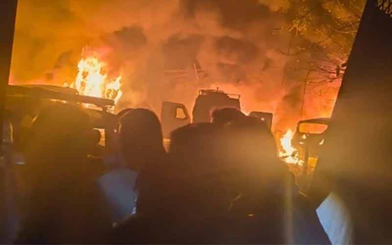 مقبوضہ کشمیر: سری نگر میں پولیس سٹیشن میں دھماکا، 8 افراد زخمی 