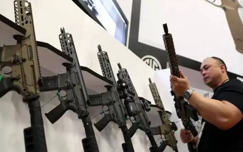اسلحہ ساز کمپنیوں نے امریکی فوج کو اربوں ڈالر کا ’’چونا ‘‘لگا دیا 