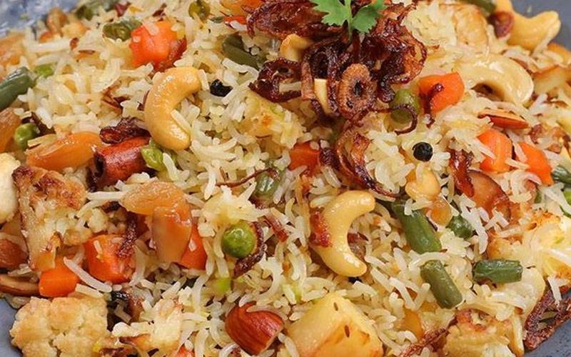 نو رتن پلاؤ بنانے کی آسان ترکیب