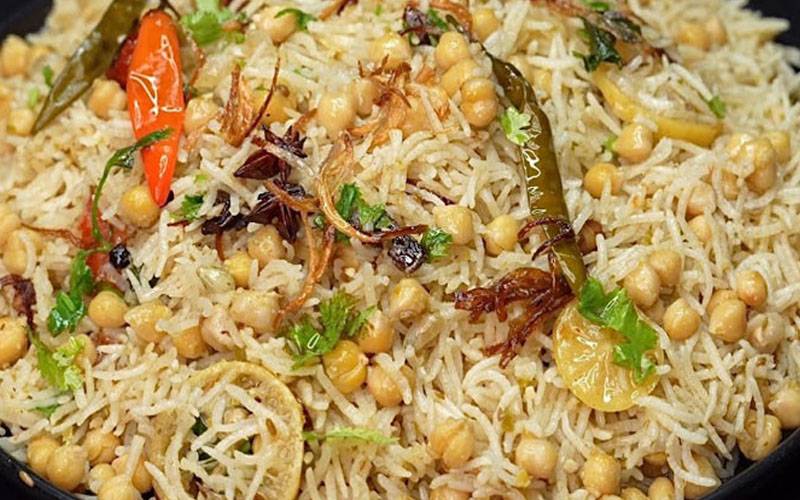 مزیدار چنا پلاؤبنانے کی آسان ترکیب ملاحظہ کیجئے 