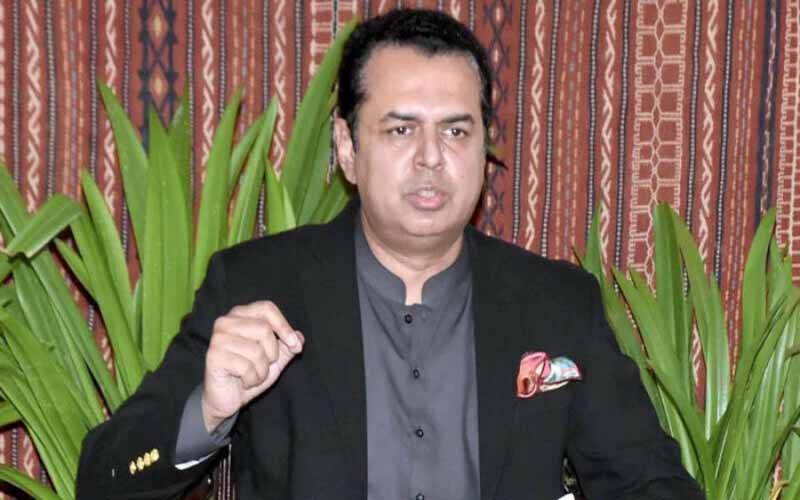 ججز کے استعفے سیاسی ہیں،ملک کے استحکام کیلئے مزید ترامیم کرنا پڑی تو کریں گے:طلال چوہدری