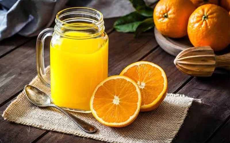 اب تو موسم بھی آگیا ہے! جانتے ہیں کینو کینسر اور کون کون سی بیماریوں سے لڑنےمیں مدد دیتا ہے؟
