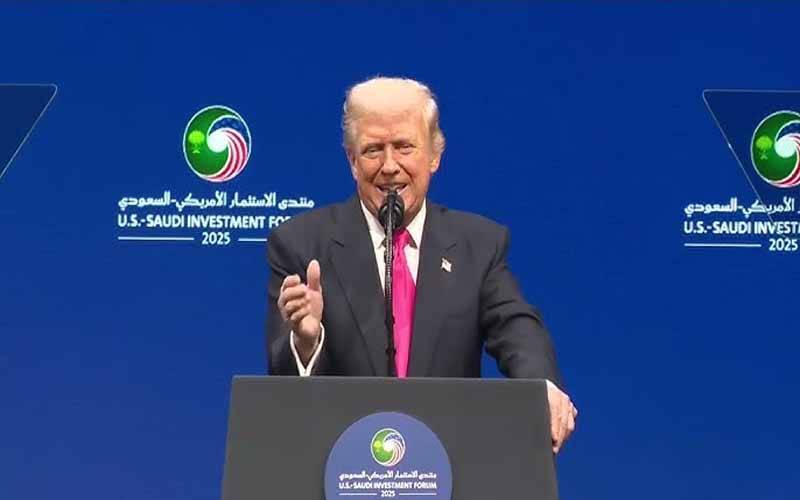 میں نے پاک بھارت جنگ 350 فیصد ٹیرف کی دھمکی سے روکی: امریکی صدر ٹرمپ