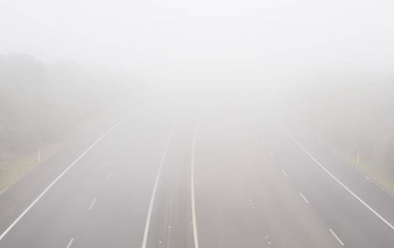 شدید دھند کے باعث موٹر وے کا اہم سیکشن ٹریفک کے لیے بند 