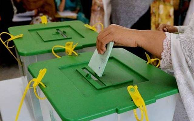 ہری پورضمنی الیکشن؛دھمکی آمیز گفتگو پر الیکشن کمیشن کا نوٹس، مرتضیٰ جاوید عباسی اور بابرنواز طلب