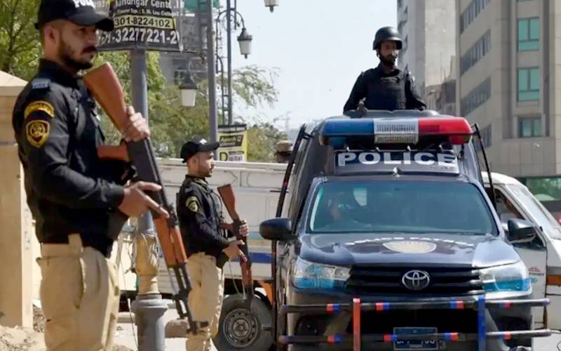 شہر قائد میں ڈاکوؤں سے خواجہ سرا بھی محفوظ نہیں