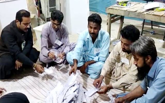 پی پی 203چیچہ وطنی؛ن لیگ کے حنیف جٹ آگے، آزادامیدوارپیچھے 