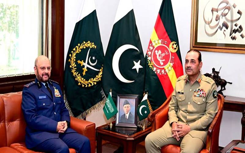 فیلڈ مارشل عاصم منیر سے سعودی  جنرل فیاض بن حمید الرویلی کی ملاقات