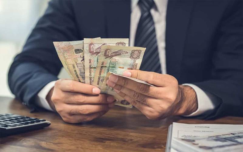 متحدہ عرب امارات: آئندہ سال ملازمین کی تنخواہوں میں اضافے کا امکان
