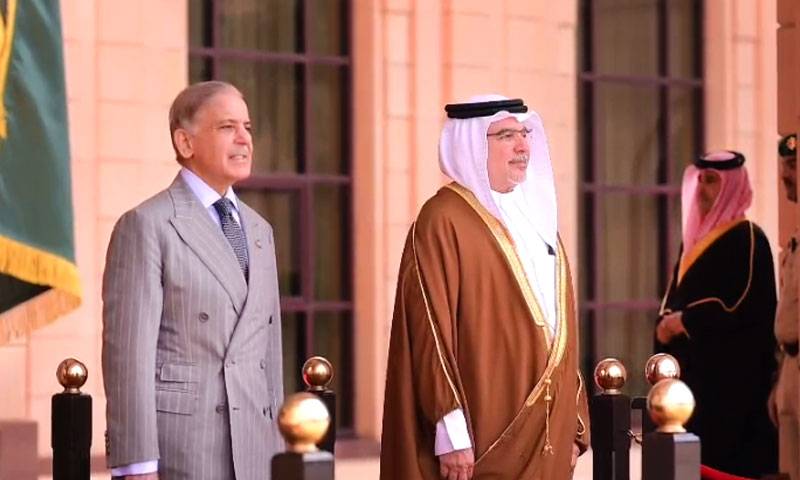 دورہ بحرین :وزیراعظم محمد شہباز شریف کی ولی عہد سے ملاقات 