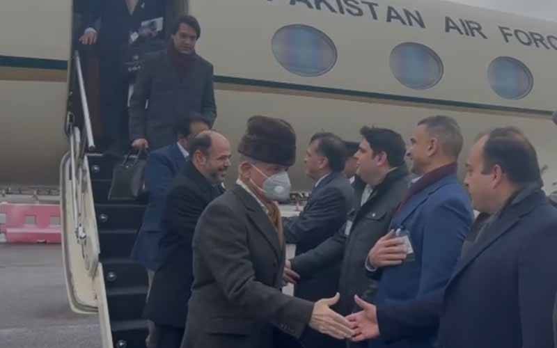 وزیراعظم شہباز شریف لندن پہنچ گئے