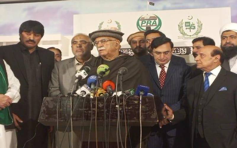پاکستان خطرناک بحران میں مبتلا ہے ، ہمارا مسٔلہ عوام کے حقوق ہیں ،محمود اچکزئی