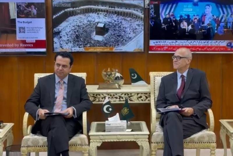  پاکستان غیر قانونی ہجرت کے خاتمے کیلئے بین الاقوامی برادری کیساتھ کھڑا ہے، طلال چوہدری 