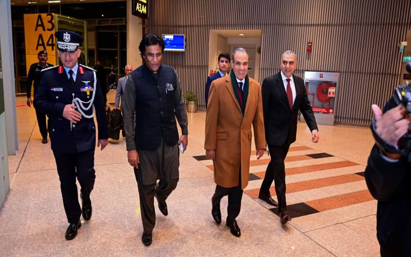 مصر کے وزیر خارجہ سرکاری دورے پر پاکستان پہنچ گئے