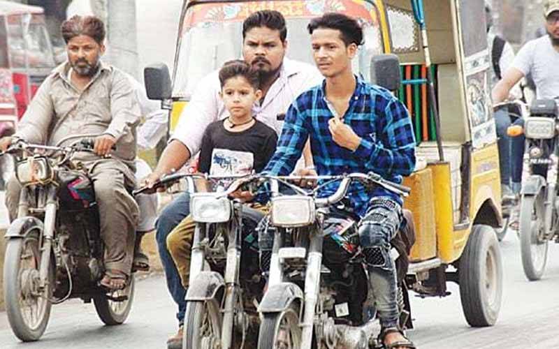 ٹریفک قوانین کی خلاف ورزی کرنیوالے طلبا پر ایف آئی آر ہوگی یا نہیں؟ وزیرتعلیم کا بڑا بیان