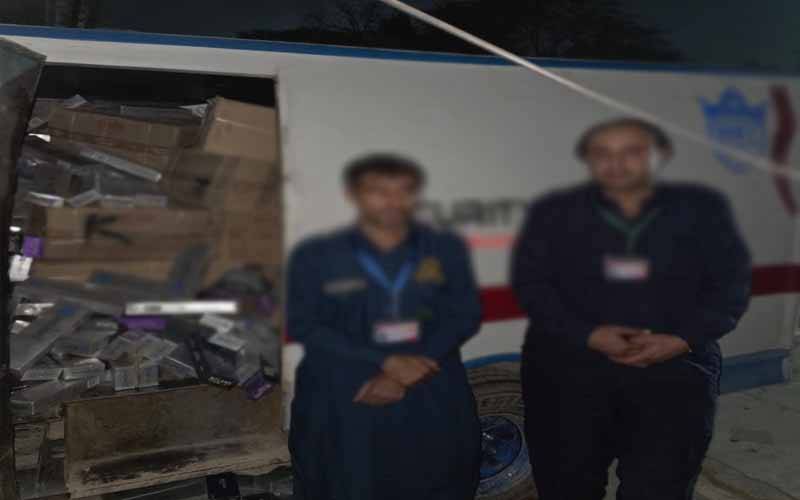 ملتان میں کسٹم کی کارروائی؛ سیکیورٹی کمپنی کی کیش وین میں سگریٹ سمگلنگ کی کوشش ناکام 