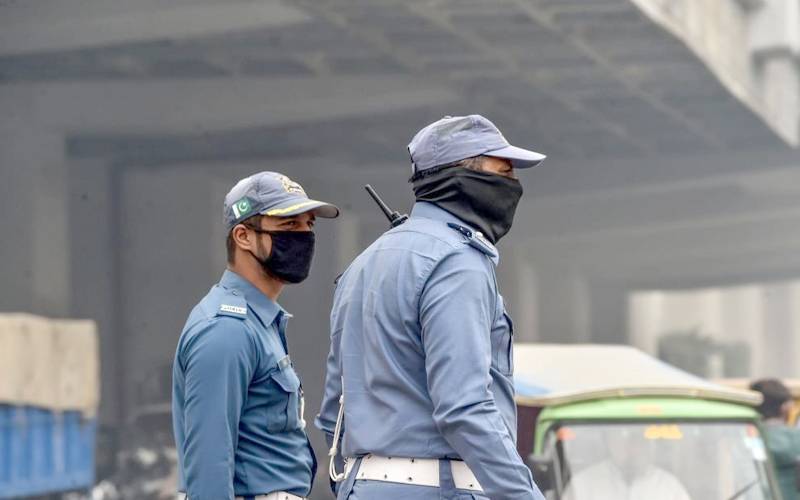 ’’قانون سب کیلئےبرابر‘‘مہم :6 دنوں میں 2600 پولیس اہلکاروں کے چالان 