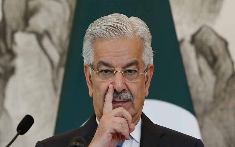 دشمن کی گود میں بیٹھ کے وطن دشمنی نہ کریں:علیمہ خان کے  انٹرویو پر خواجہ آصف کا سخت ردعمل
