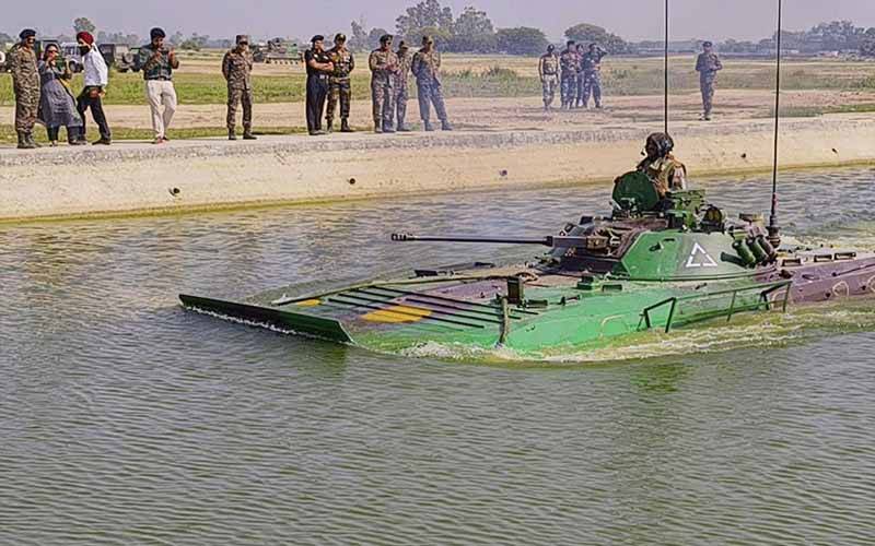  بھارتی فوج کو ایک بار پھر سُبکی کا سامنا، مشق کے دوران افسر ہلاک