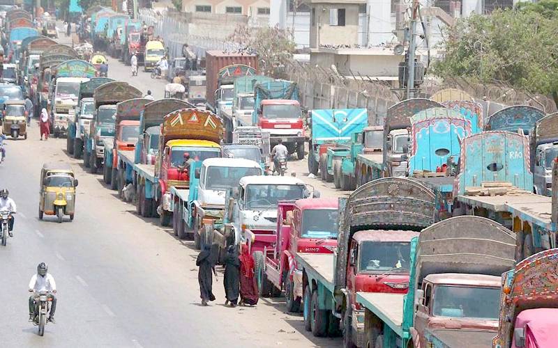 ملک گیر ٹرانسپورٹ ہڑتال کا دائرہ مزید وسیع ،8دسمبرکودمادم مست قلندرکااعلان
